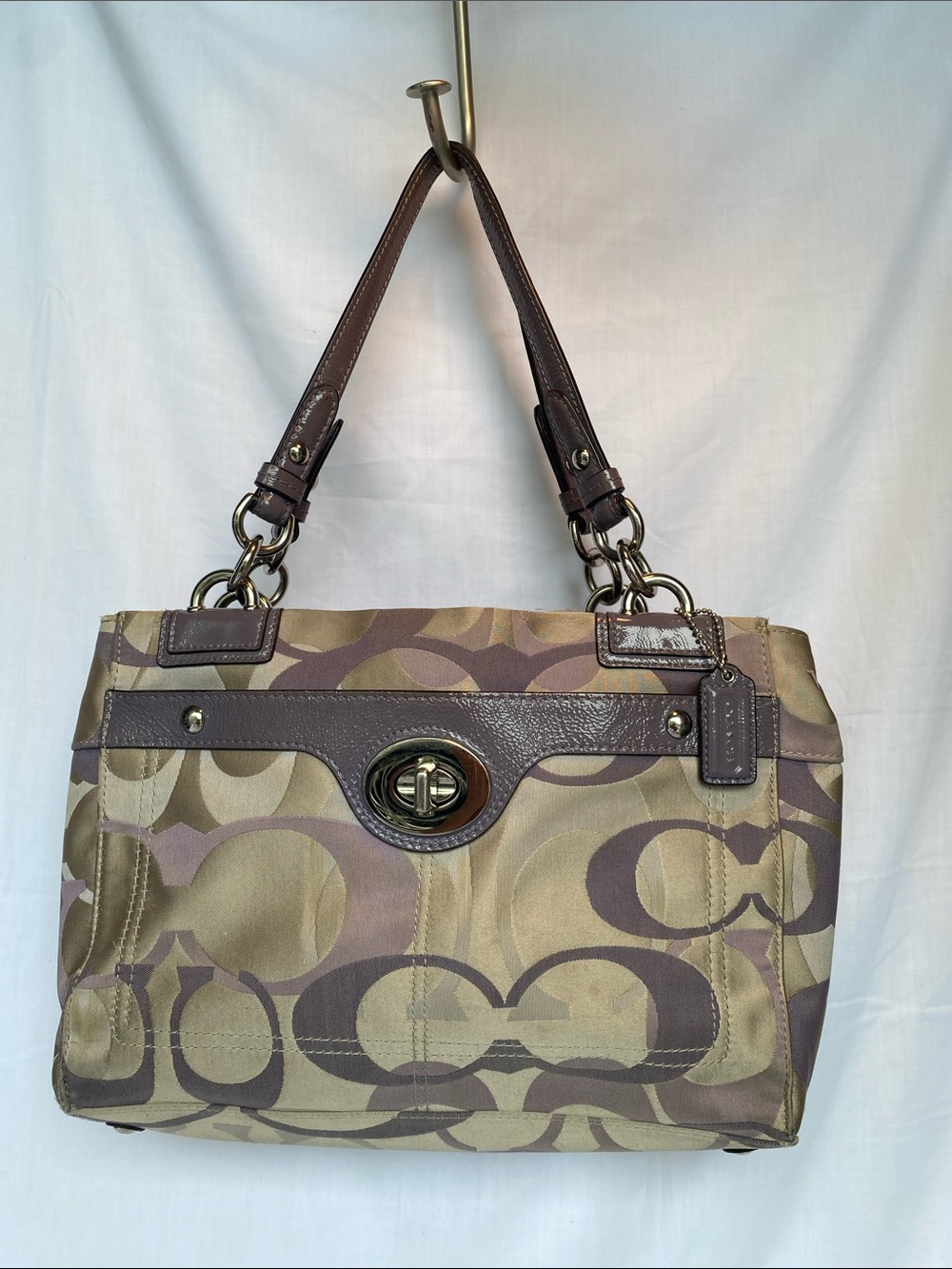 Coach F17140 Penelope Signature Shoulder Bag with Turnlock